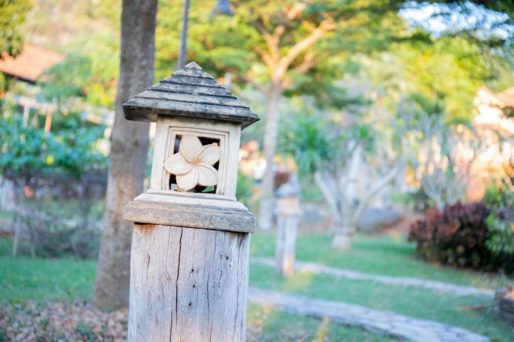 Dusit Talai Resort Muszi Kültér fotó