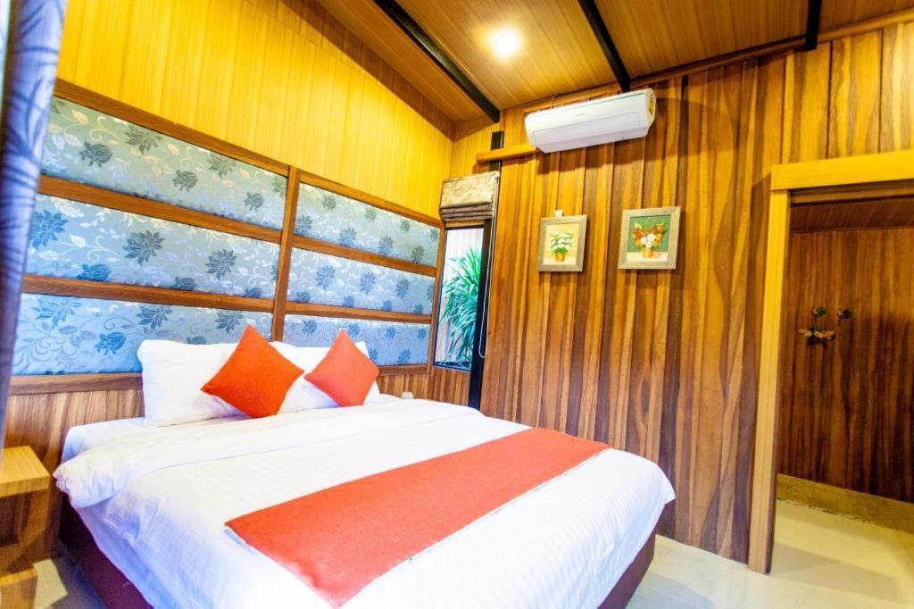 Dusit Talai Resort Muszi Kültér fotó