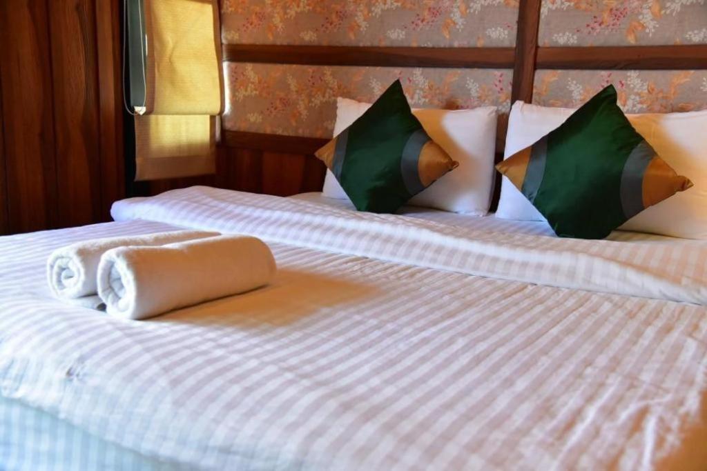 Dusit Talai Resort Muszi Kültér fotó